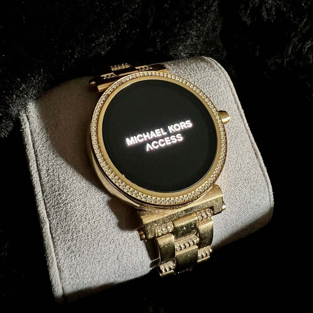 Michael Kors Access Sofie Gold Smartwatch MKT5021 with Charger